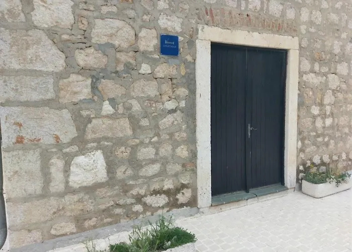Appartement In Einem Dalmatischen Haus In Novigrad-Dalmatien Neben Zadar