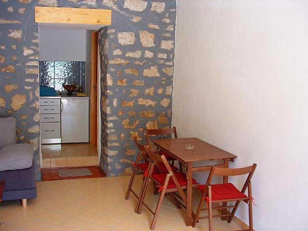 Apartment In Einem Dalmatischen Haus In Novigrad-dalmatien Neben Zadar *